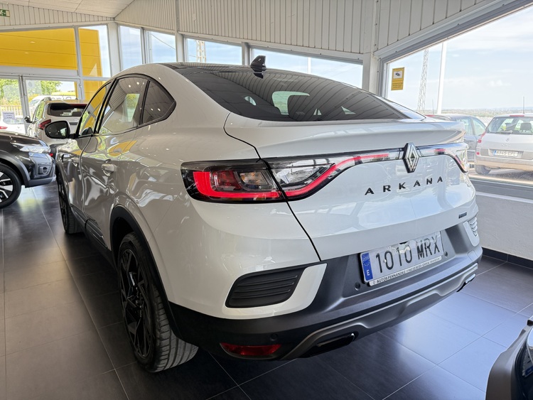 Renault Arkana Esprit Alpine ETECH full hybrid 145cv foto 5