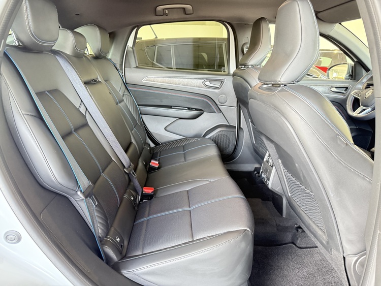 Renault Arkana Esprit Alpine ETECH full hybrid 145cv foto 7