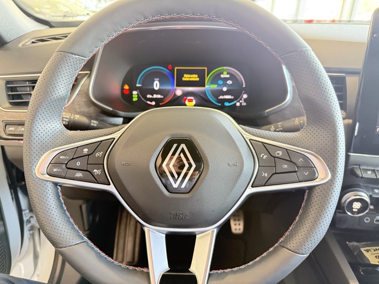 Renault Arkana Esprit Alpine ETECH full hybrid 145cv foto 18