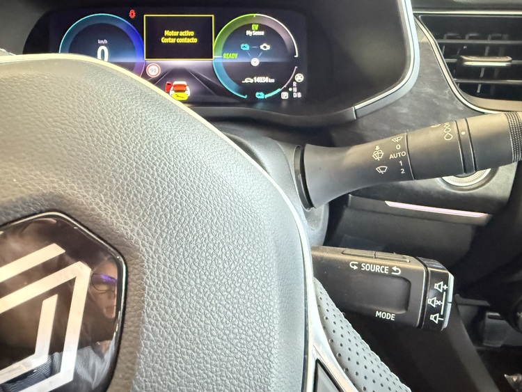 Renault Arkana Esprit Alpine ETECH full hybrid 145cv foto 22