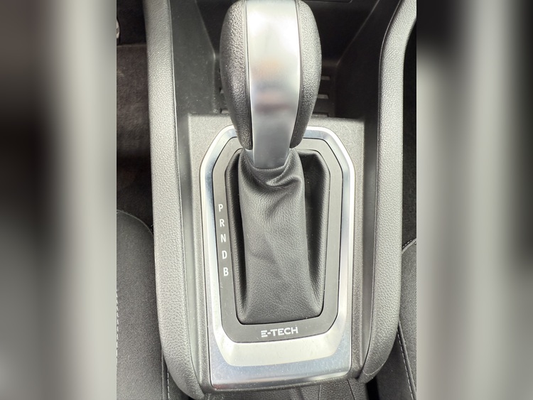 Renault Clio Intens ETech Hibrido 140cv. foto 26