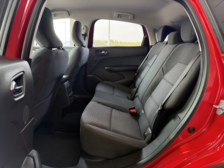 Renault Arkana Intens TCe 103kW140CV EDC Micro Hibr. foto 14