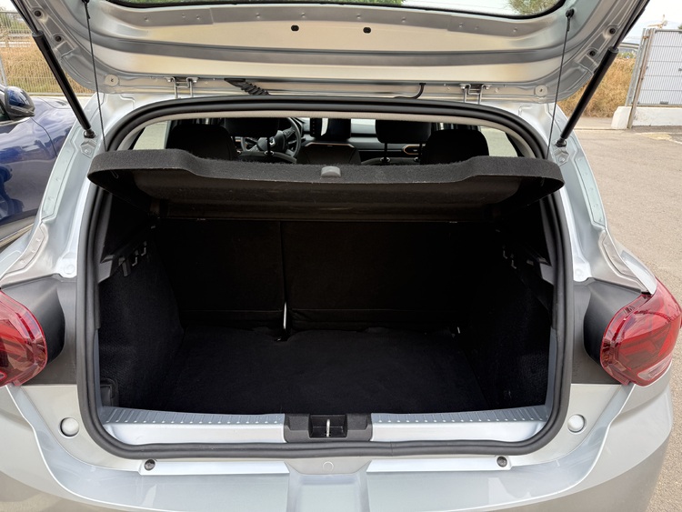 Dacia Sandero Stepway Essential ECOG 100cv foto 8