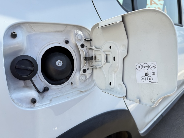 Dacia Sandero Stepway Essential TCE GLP foto 18