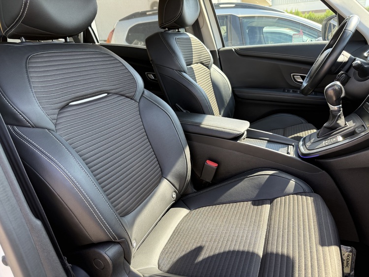Renault Scenic Zen Blue dCi 150cv AUTOMATICO foto 15