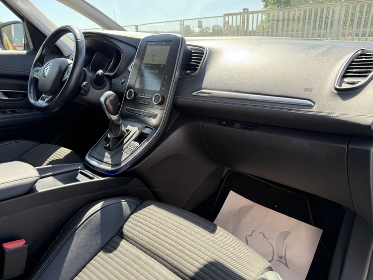 Renault Scenic Zen Blue dCi 150cv AUTOMATICO foto 16