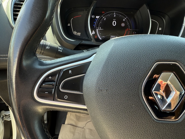 Renault Scenic Zen Blue dCi 150cv AUTOMATICO foto 19