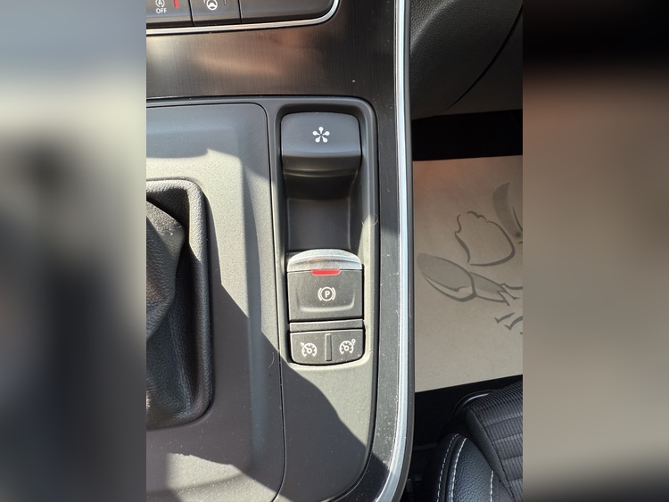 Renault Scenic Zen Blue dCi 150cv AUTOMATICO foto 30