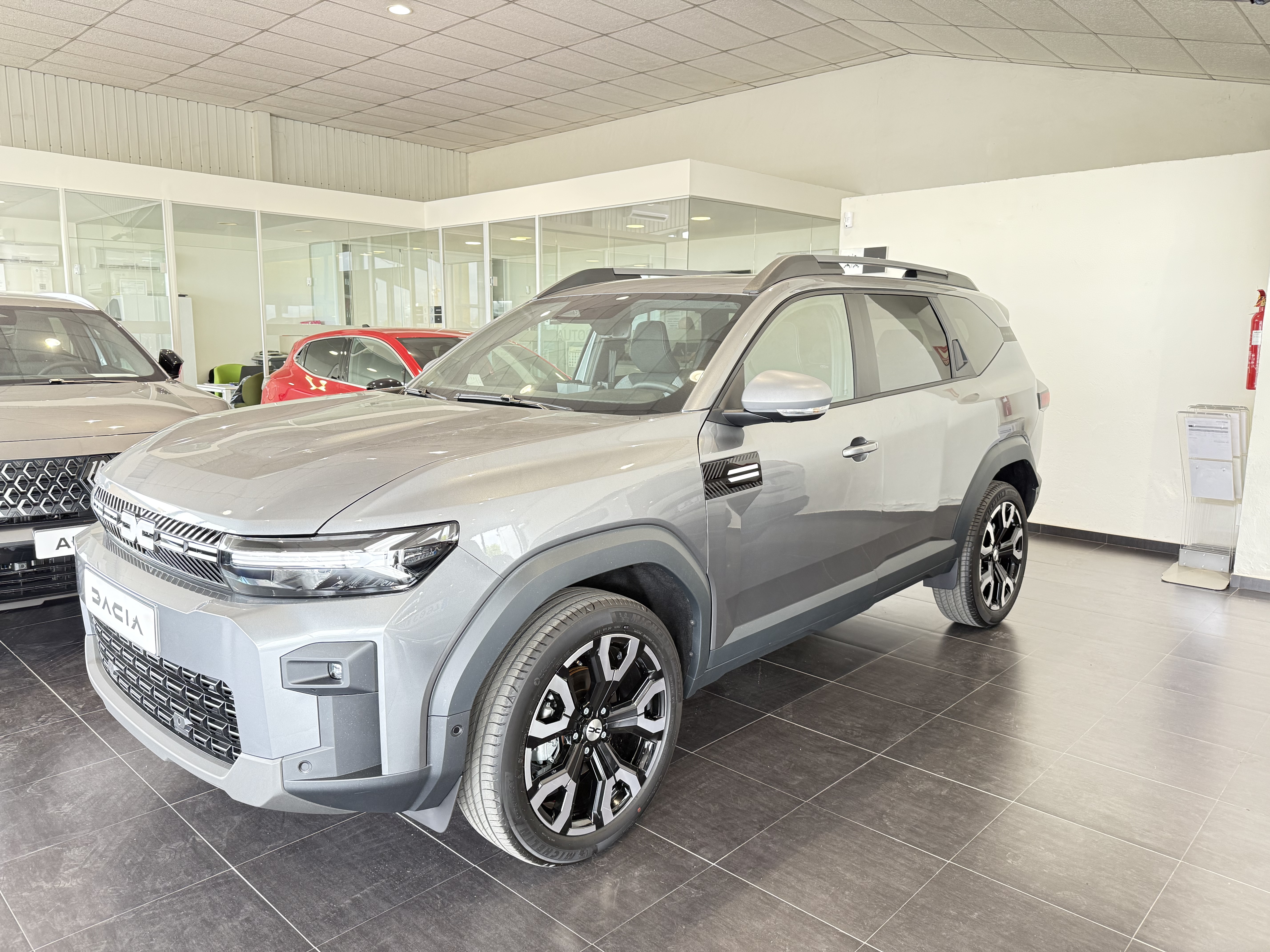Dacia BIGSTER Journey HYBRID 4x2 foto 2