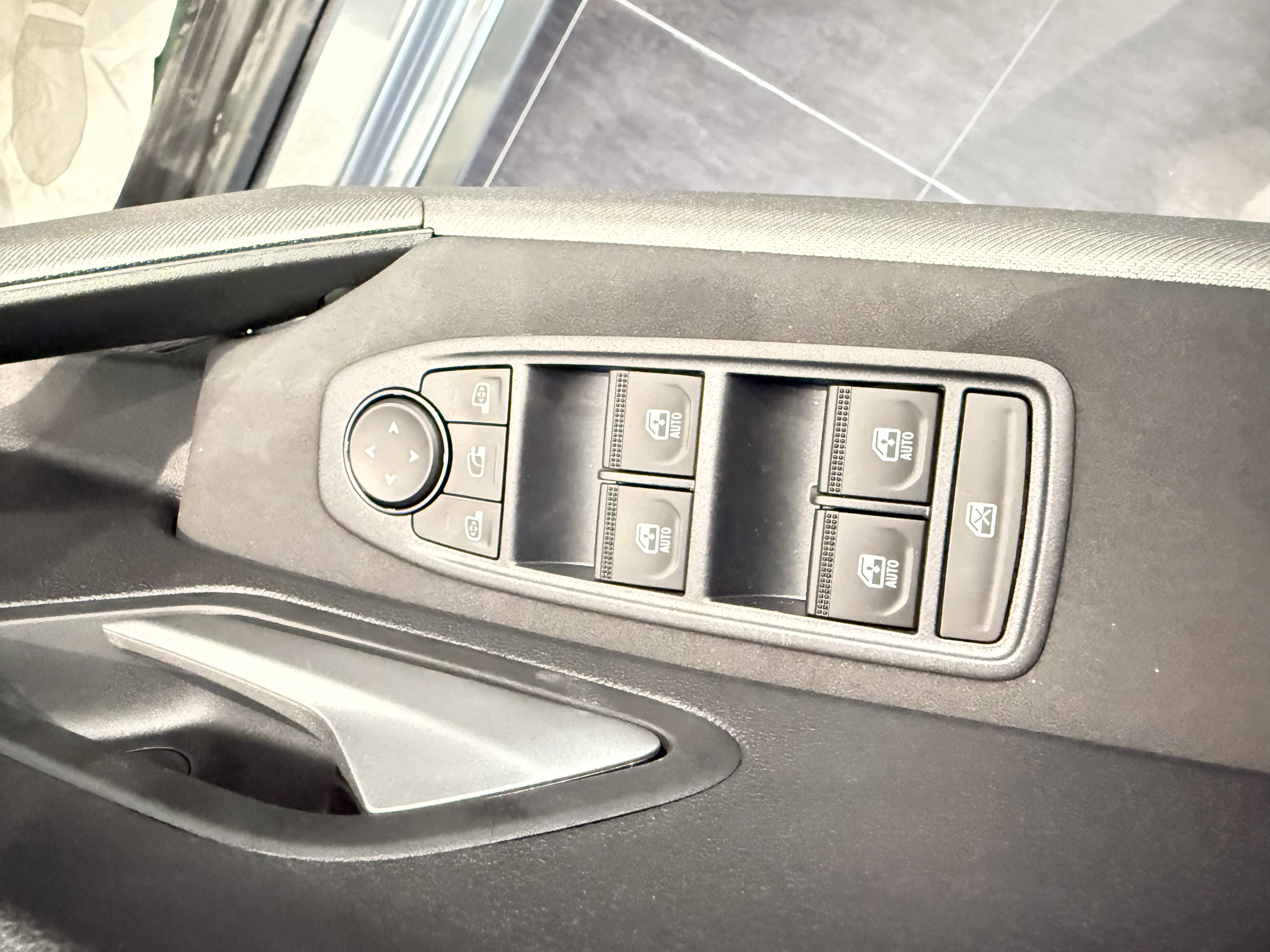 Dacia BIGSTER Journey HYBRID 4x2 foto 16