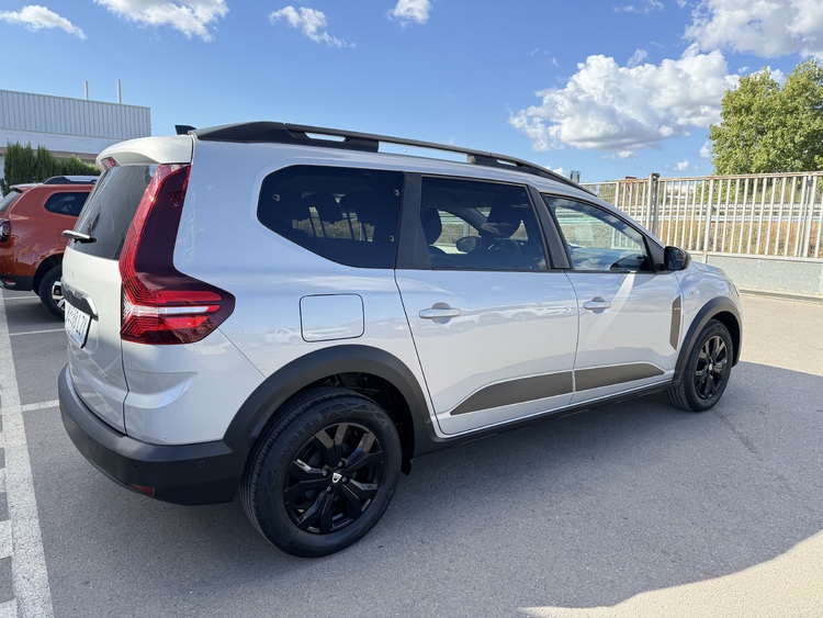 Dacia Jogger S.L Extreme TCe 7 plazas 110 cv. GASOLINA foto 4
