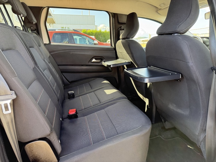 Dacia Jogger S.L Extreme TCe 7 plazas 110 cv. GASOLINA foto 16