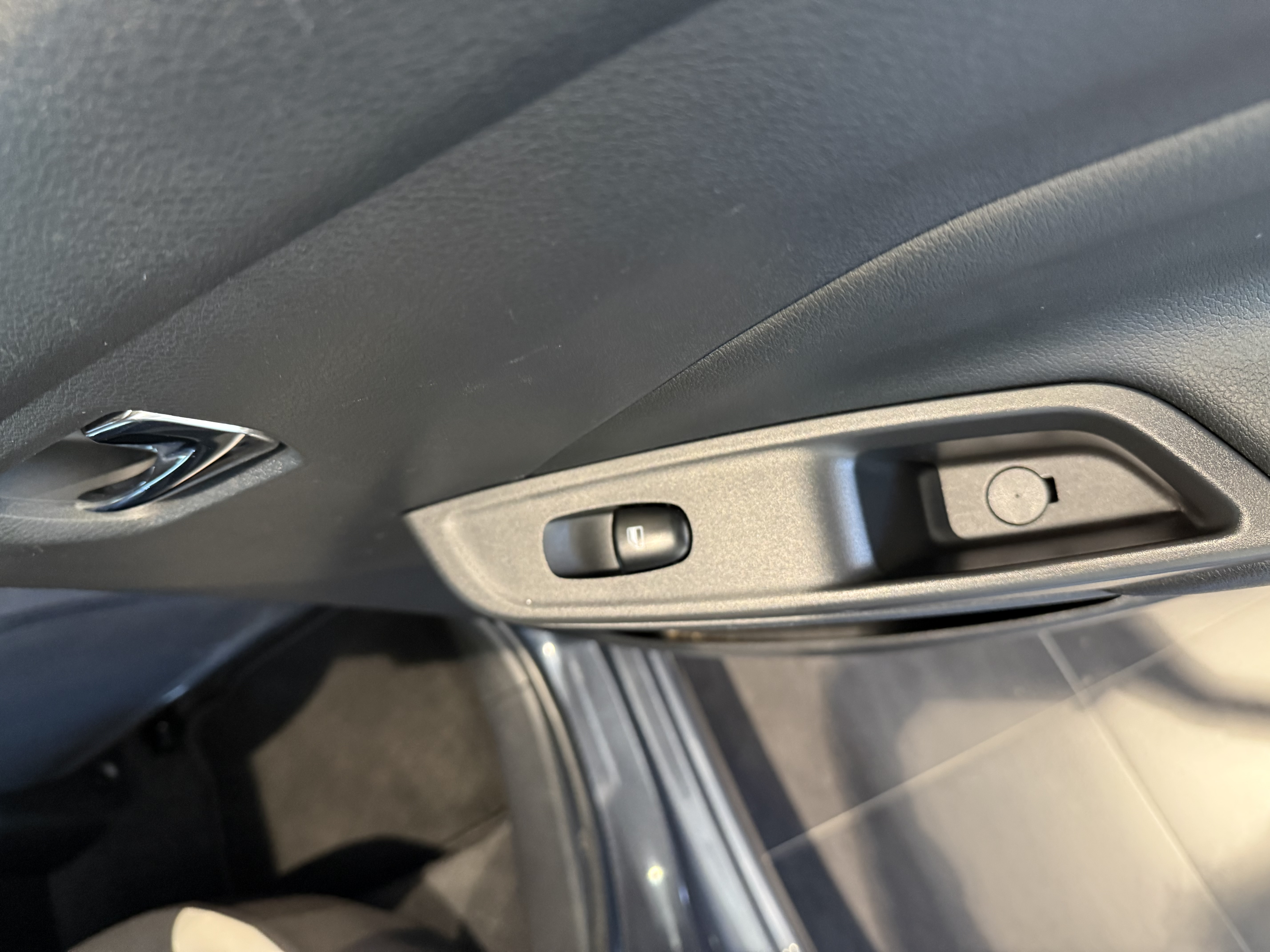 Nissan Micra IGT 92 CV E6DF Tekna foto 7