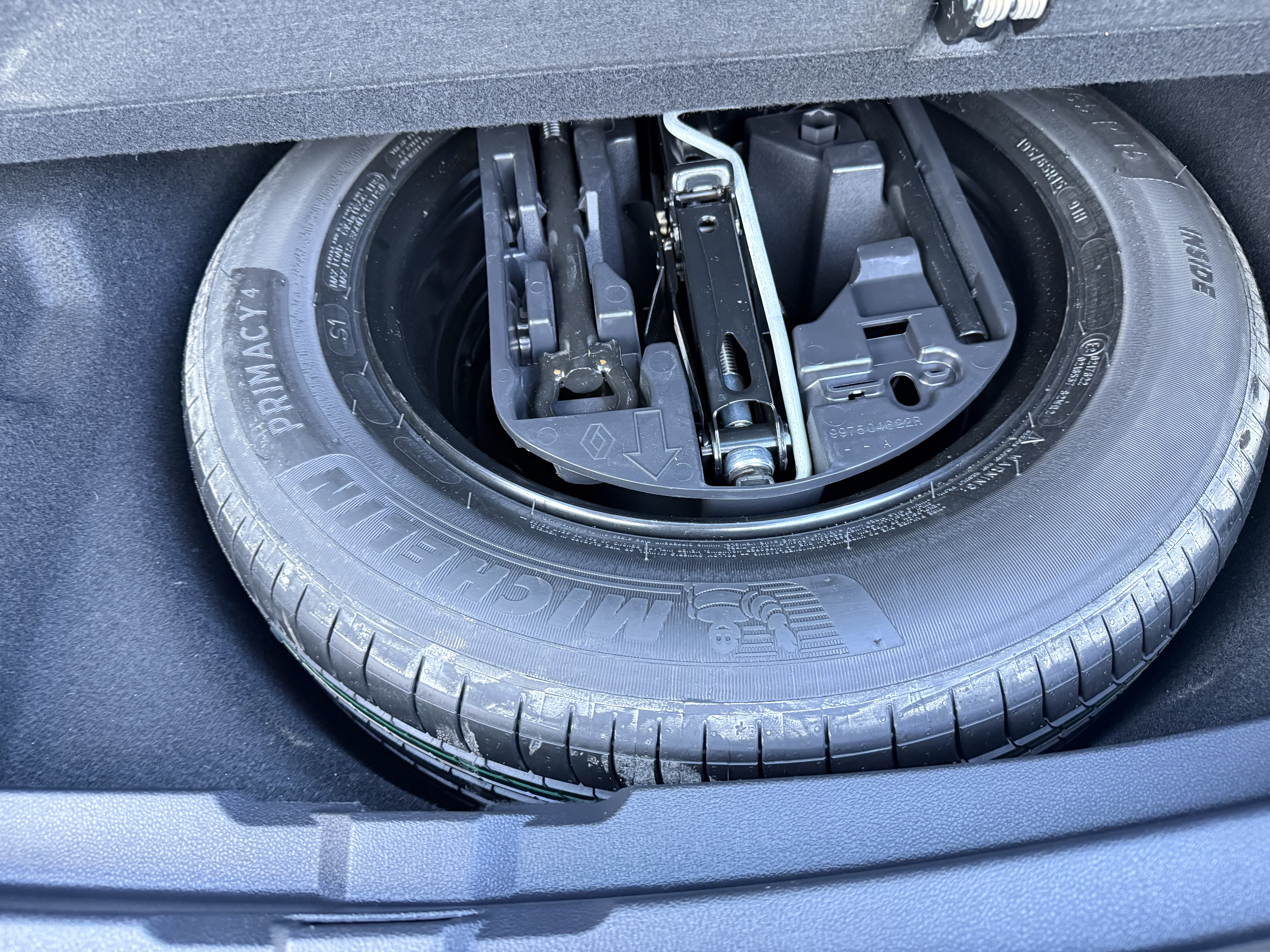 Renault Megane S.T. Zen TCe GPF 140cv miniatura 9