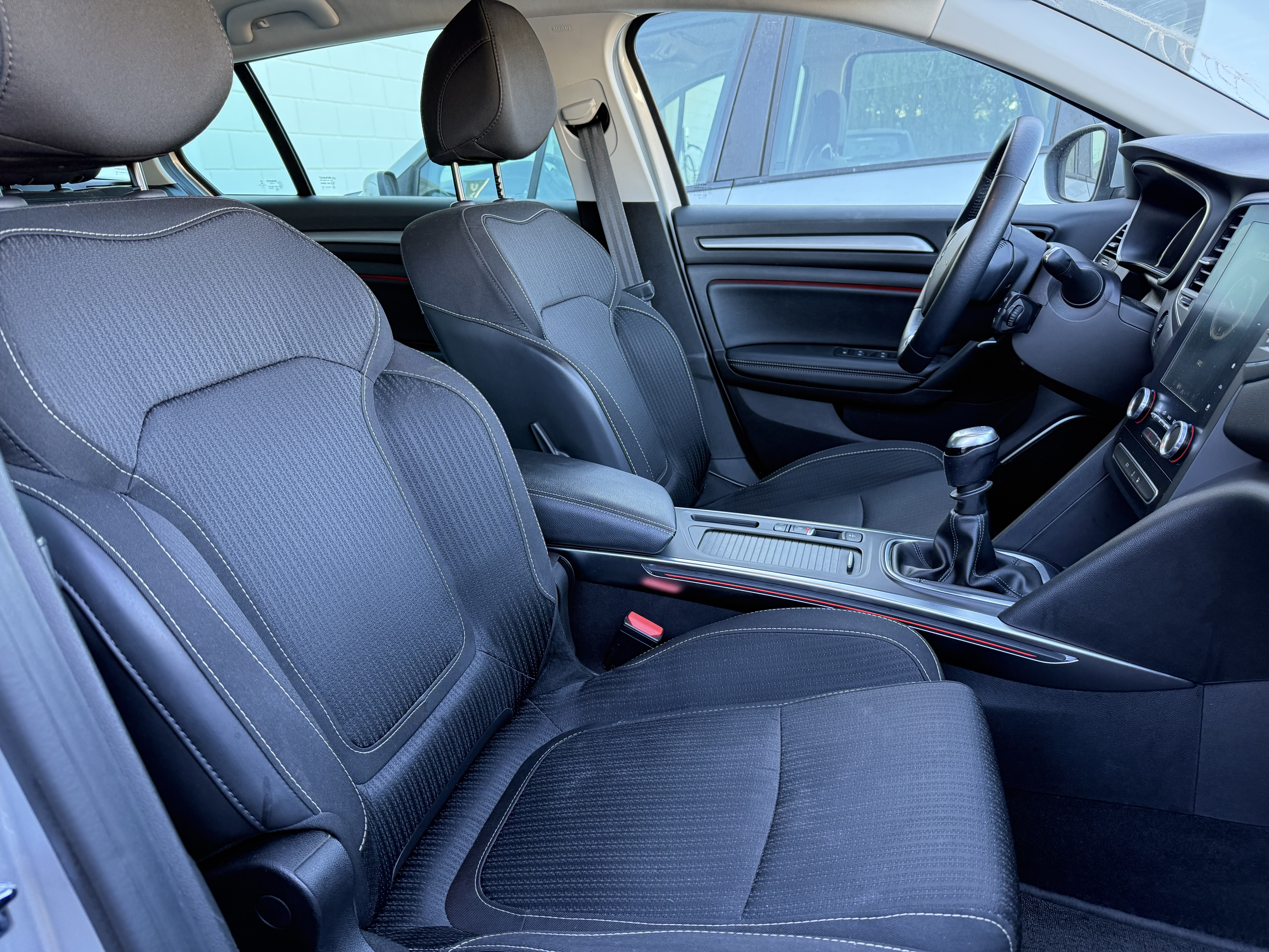 Renault Megane S.T. Zen TCe GPF 140cv miniatura 12