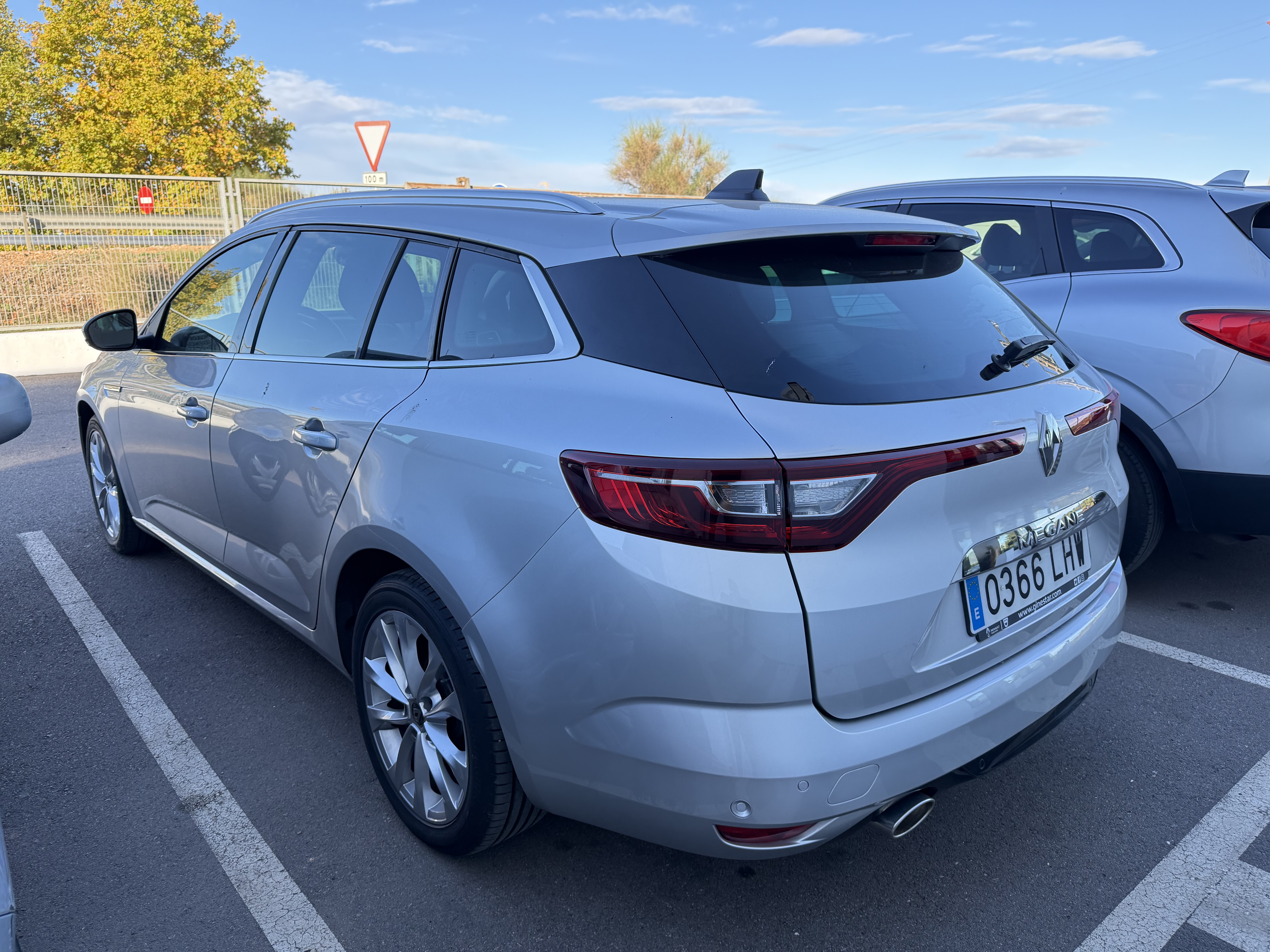 Renault Megane S.T. Zen TCe GPF 140cv foto 5