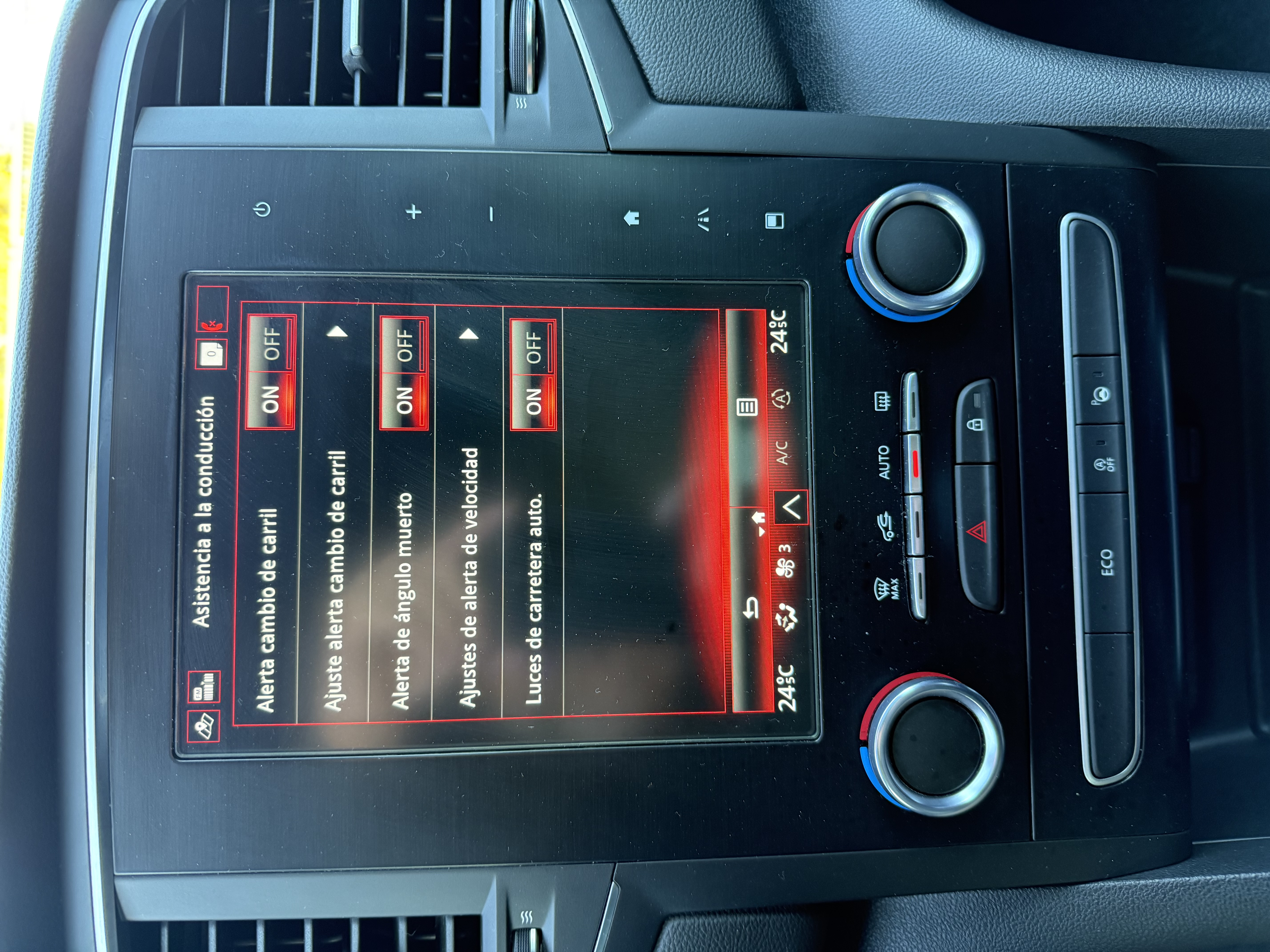 Renault Megane S.T. Zen TCe GPF 140cv foto 25