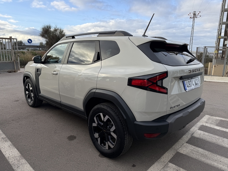 Dacia Duster Extreme TCE 48v 4X2 130cv. foto 6