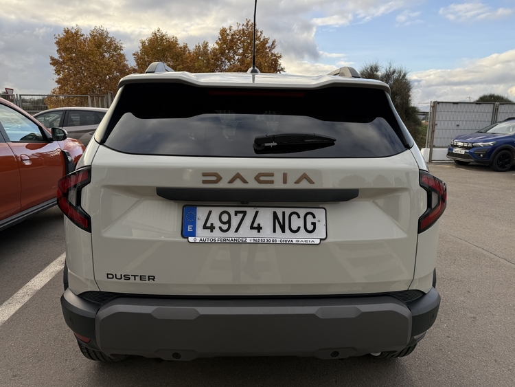 Dacia Duster Extreme TCE 48v 4X2 130cv. foto 8