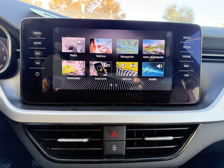 Skoda Kamiq 1.0 TSI Ambition 110cv. foto 28