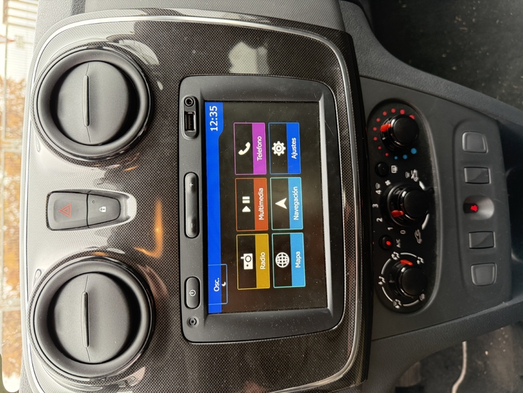 Dacia Sandero Essential ECO-GLP 100cv. foto 16