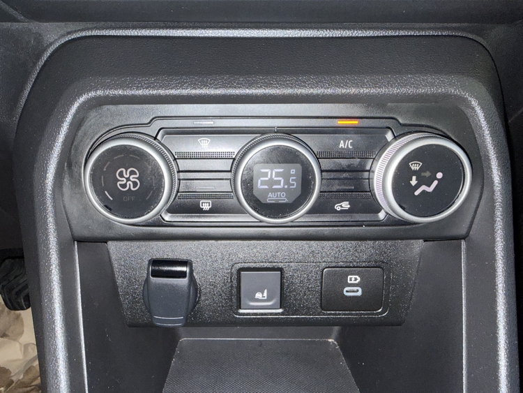 Dacia Sandero Stepway Extreme Go ECOG - 100cv. foto 32