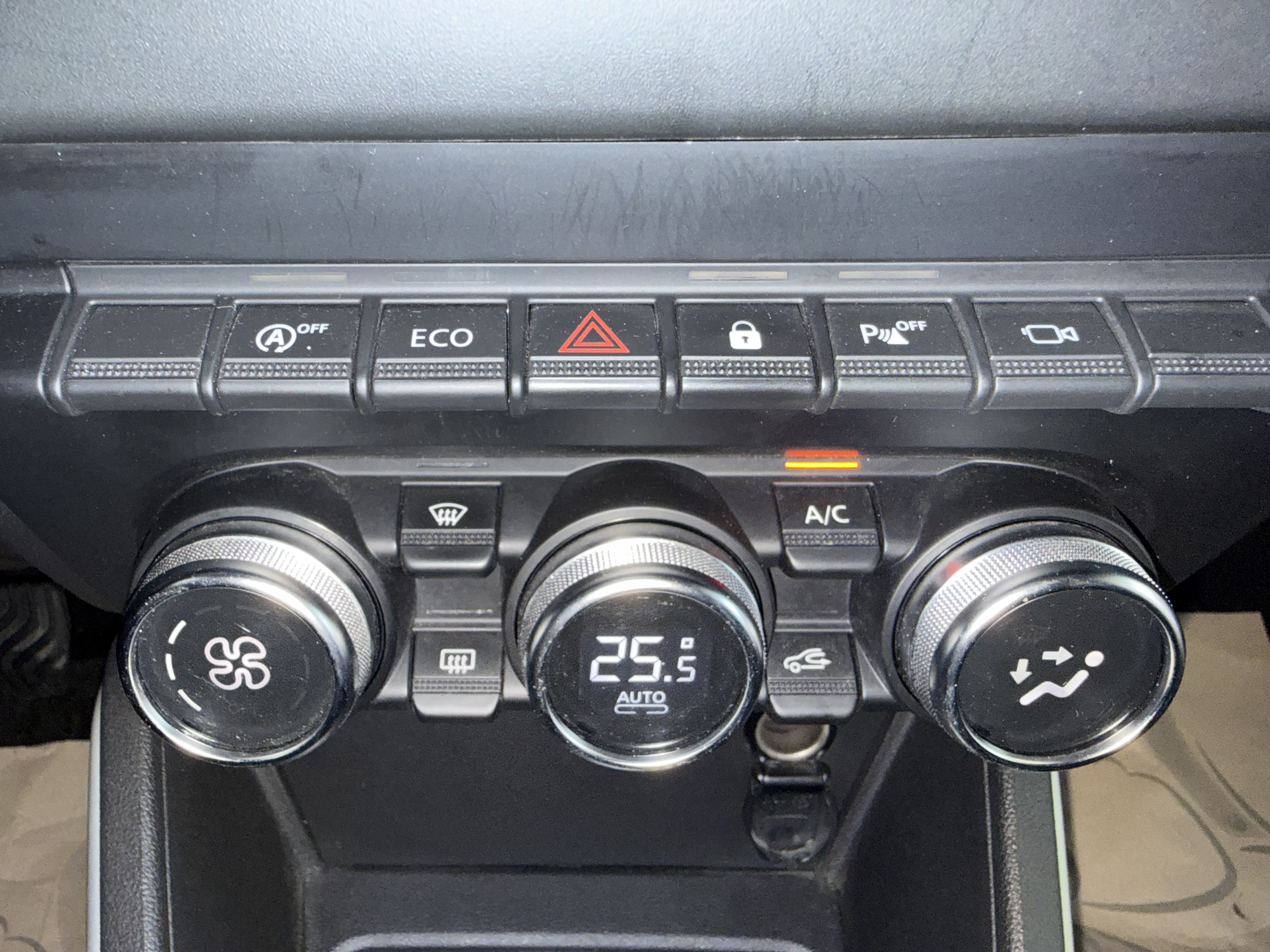 Dacia Duster Prestige TCE 74kW100CV GLP 4X2 foto 23