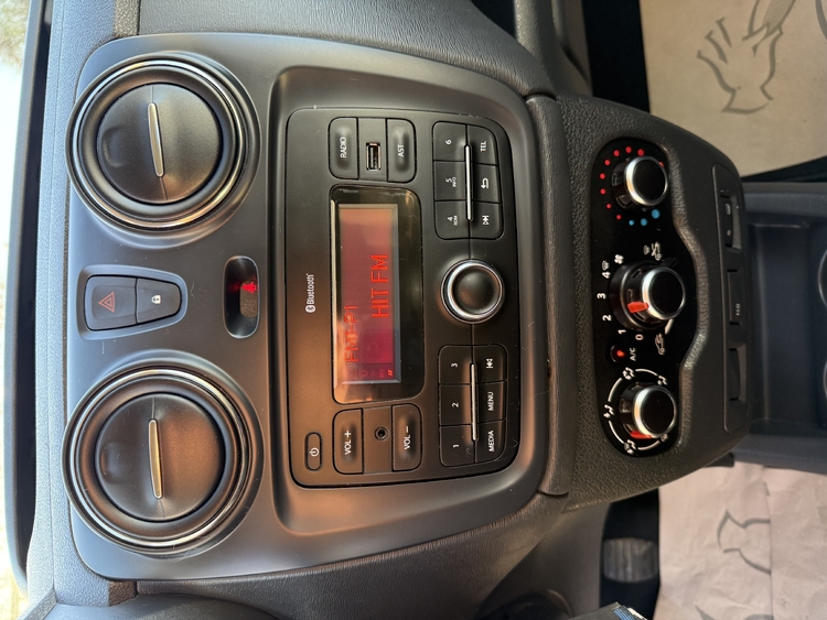 Dacia Dokker  ESSENTIAL DCI 75cv. DIESEL foto 20