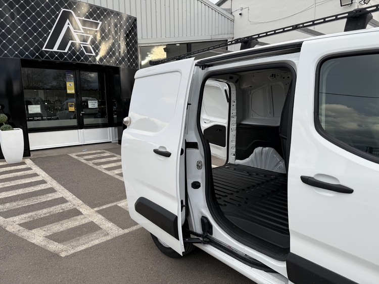 Citroen Berlingo  Talla M BlueHDi 100 CLUB foto 11