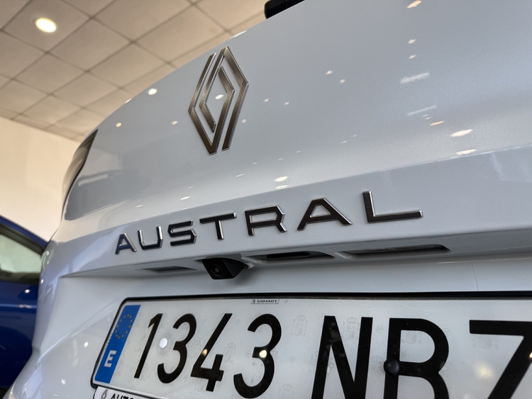 Renault Austral Techno ETech Full Hybrid 200cv. foto 10