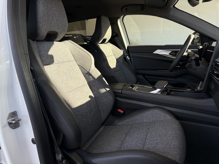 Renault Austral Techno ETech Full Hybrid 200cv. foto 17