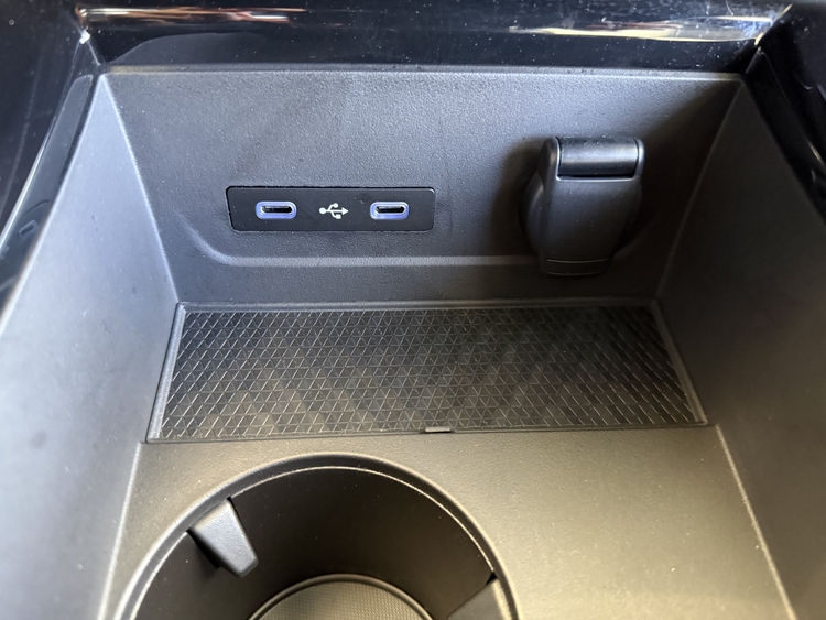 Renault Austral Techno ETech Full Hybrid 200cv. foto 37