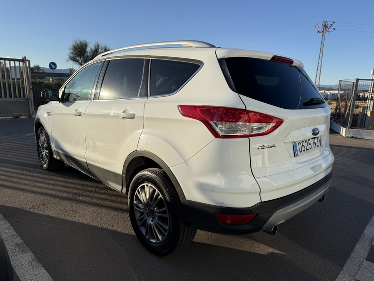 Ford Kuga 2.0 TDCi 140 4x2 Titanium foto 5