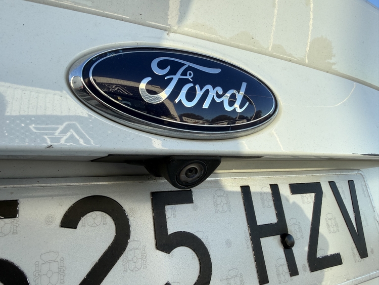 Ford Kuga 2.0 TDCi 140 4x2 Titanium foto 9