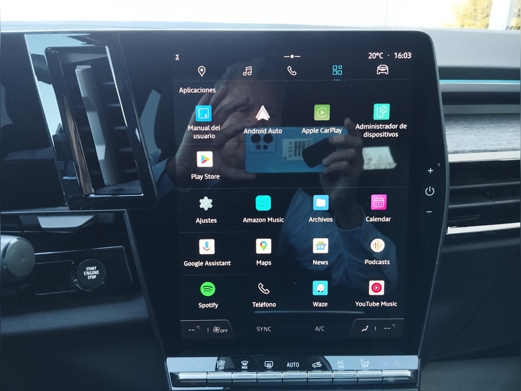 Renault Austral Techno ETech Full Hybrid 200cv foto 18