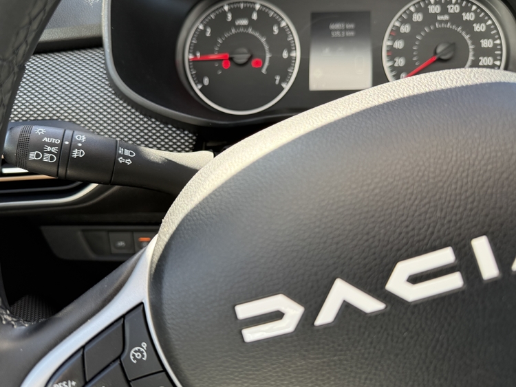 Dacia Sandero Stepway Expression ECOG - 100cv. foto 27