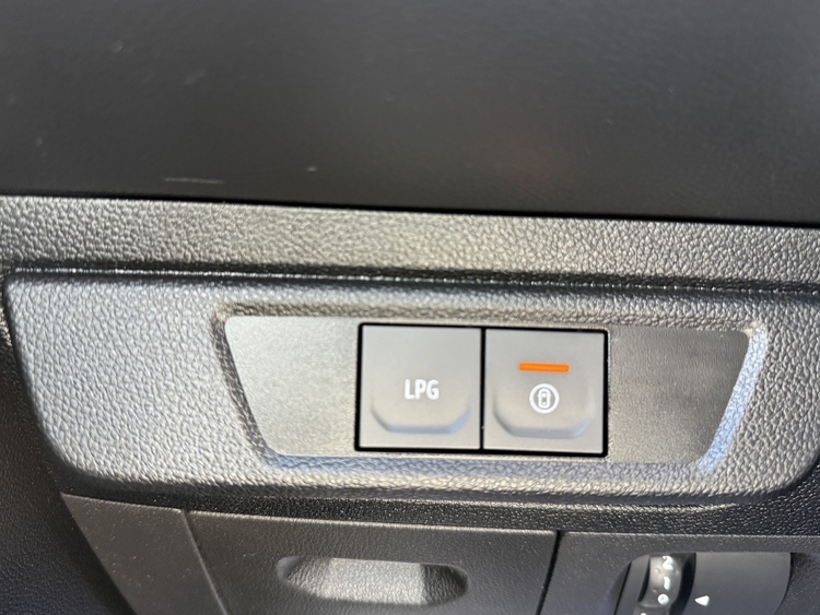 Dacia Sandero Stepway Expression ECOG - 100cv. foto 31