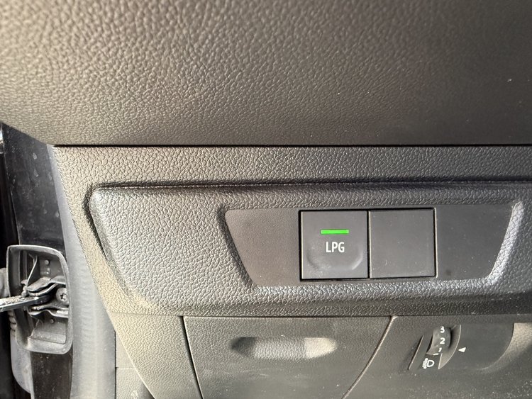 Dacia Sandero Expression ECOG 100cv. foto 13