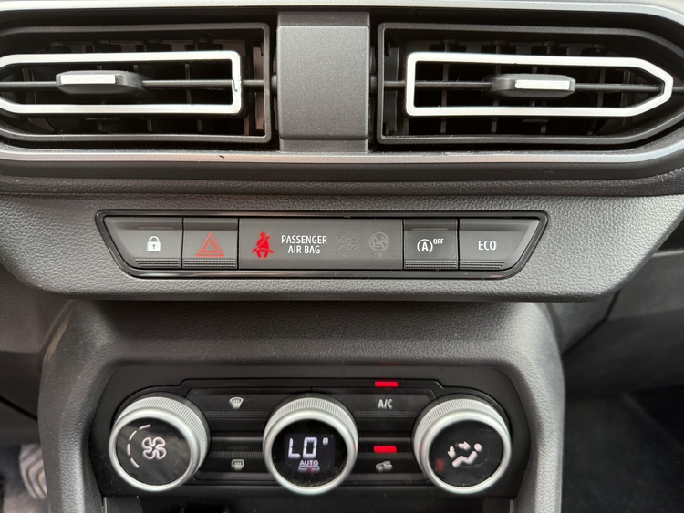 Dacia Sandero Expression ECOG 100cv. foto 23