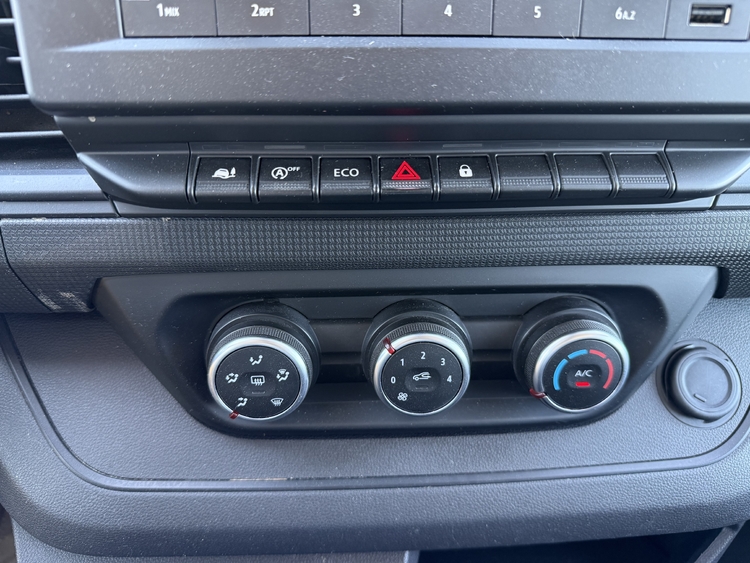 Renault Trafic Furgon L1H1 Blue dCi 130 CV foto 22