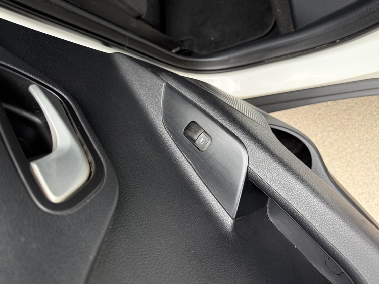 Kia Stonic 1.0 TGDi Drive 100cv. GASOLINA foto 12