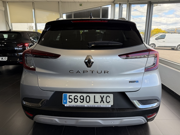 Renault Captur Zen ETECH Hibrido 145 cv. foto 8