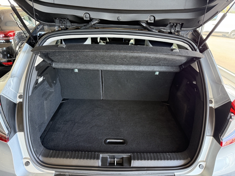Renault Captur Zen ETECH Hibrido 145 cv. foto 10