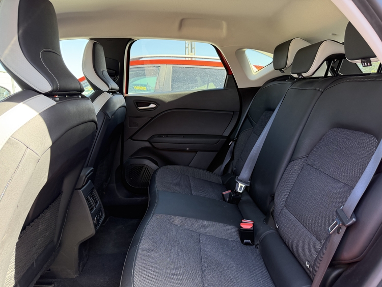 Renault Captur ETech full hybr.105kW145 cv. foto 12