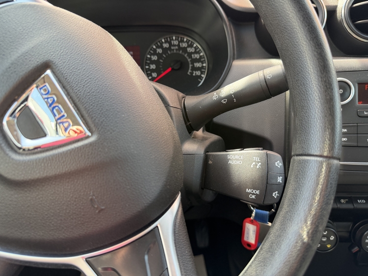 Dacia Duster EssentIAL Blue dCi 4X2 - 115cv. foto 22