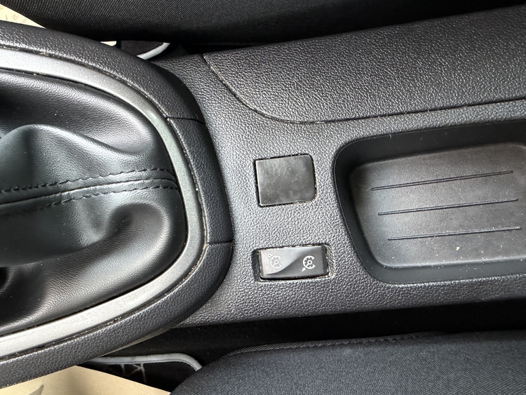 Renault Clio Limited Energy TCe - 90 cv-GASOLINA foto 30