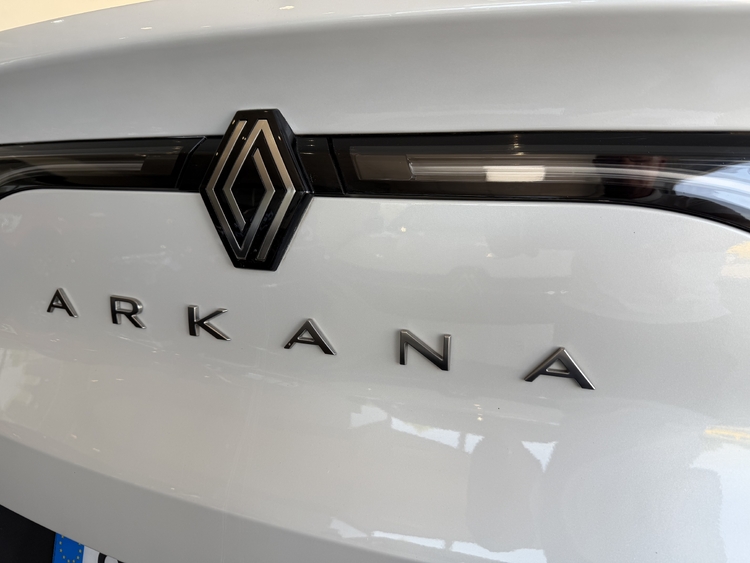 Renault Arkana Techno TCe 103kW140CV EDC mild hybrid foto 10