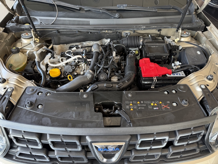 Dacia Duster Prestige TCE 4X2 GPF - 140 cv. GASOLINA foto 23