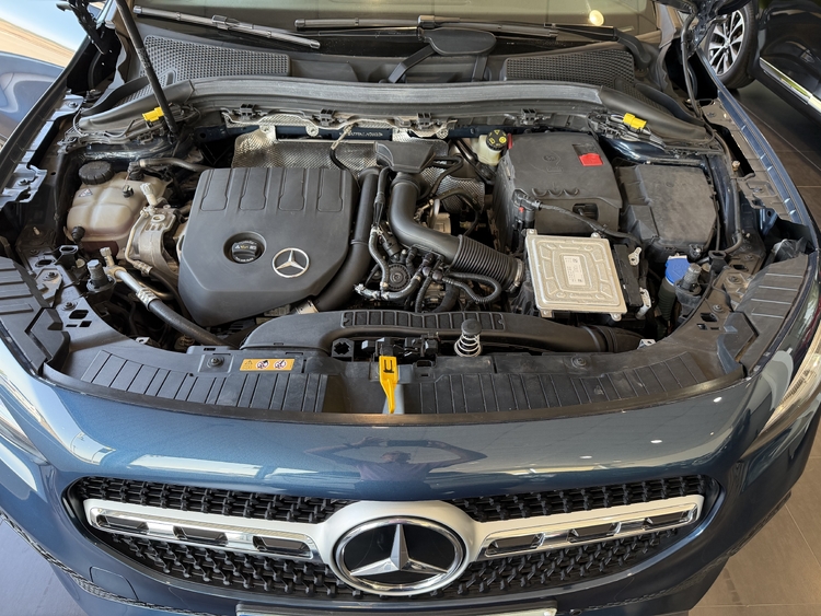 Mercedes Benz GLA 180 PROGRESIVE 136 cv. GASOLINA foto 40