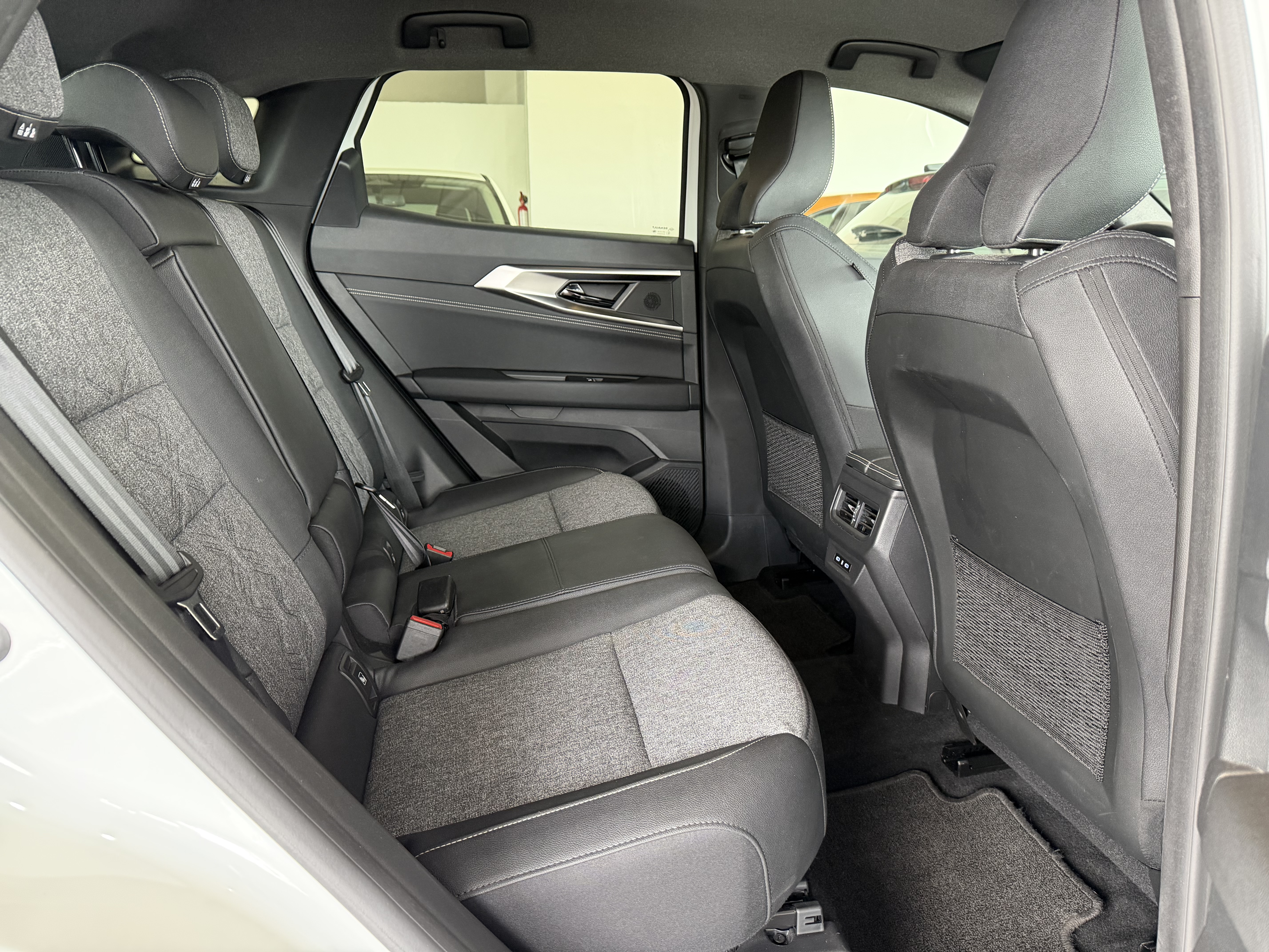 Renault Austral Austral Techno ETech Full Hybrid 200cv. foto 17